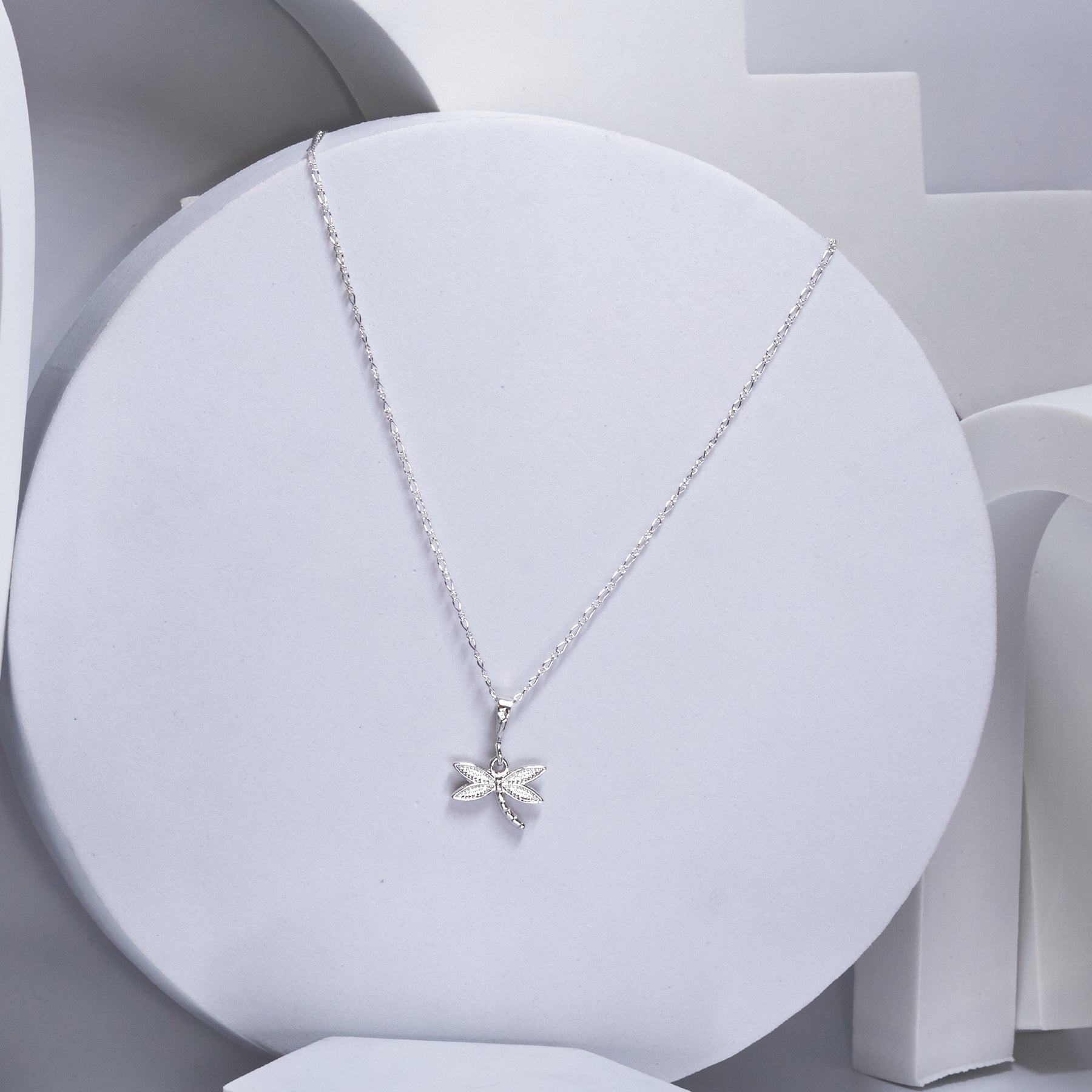 Collar libélula de plata 950